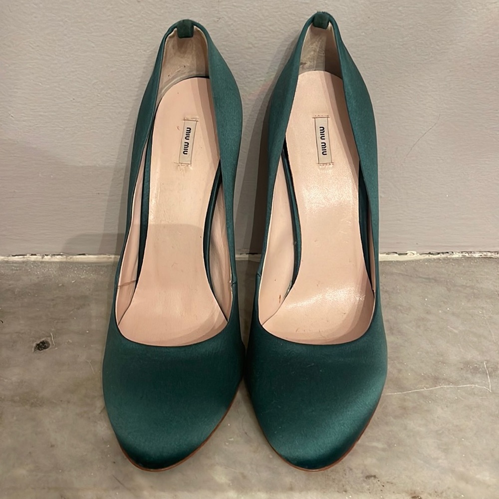 Miu Miu satin pumps size 39